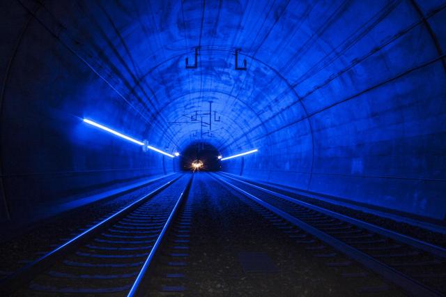 LED Leitsysteme im Railway Tunnel 